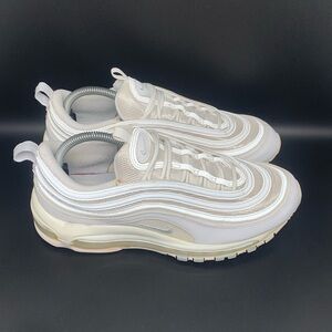 Nike Air Max 97 White Pure Platinum Running Shoes 921733-100 Women's‎ Sz 10.5